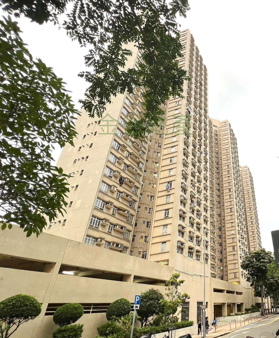 怡翠苑B座逸怡閣售430萬(減價)