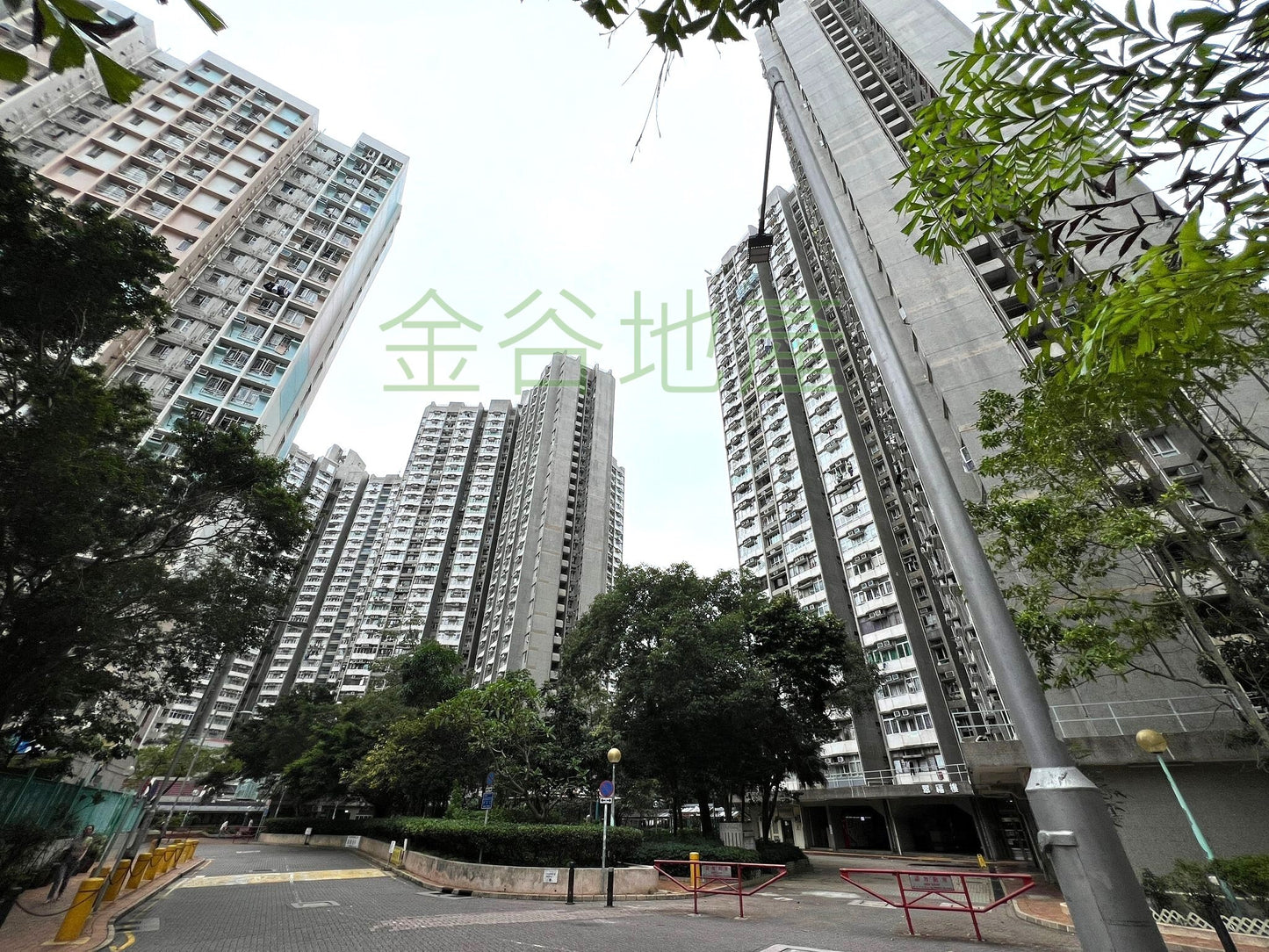 翠灣邨C座翠康樓售230萬(減價)