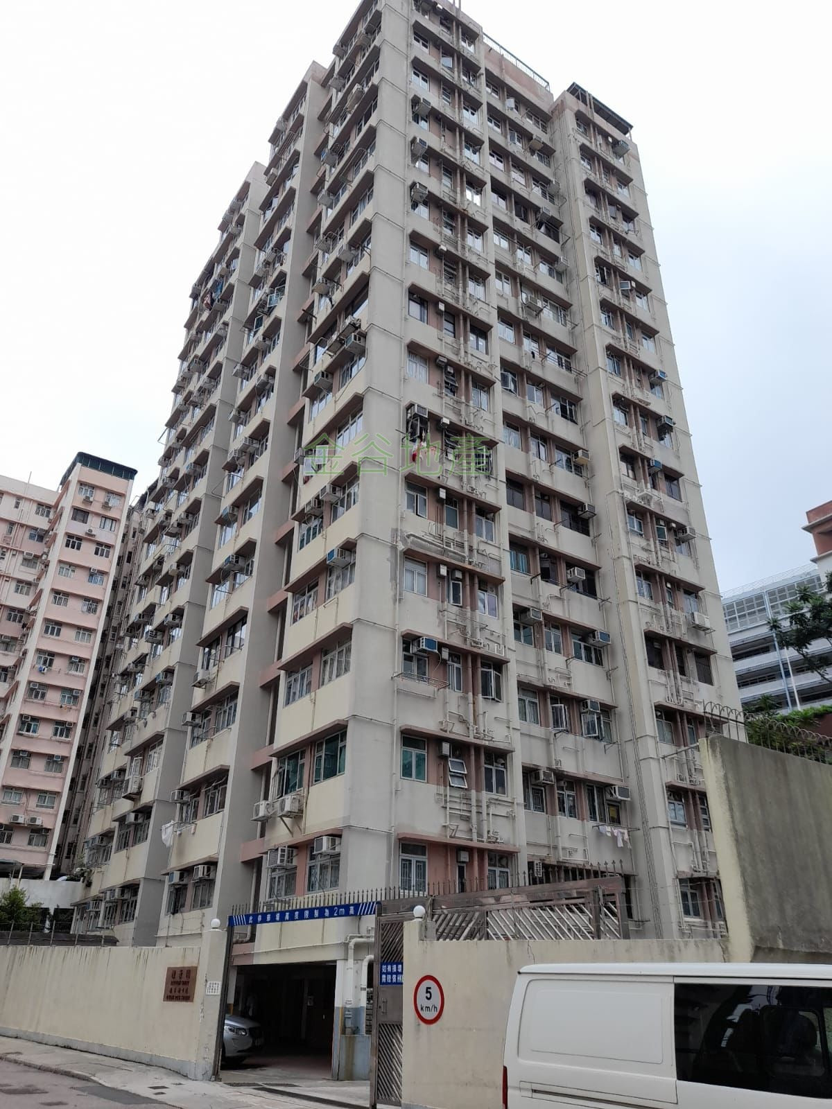 雅景閣車位售88萬可即收租