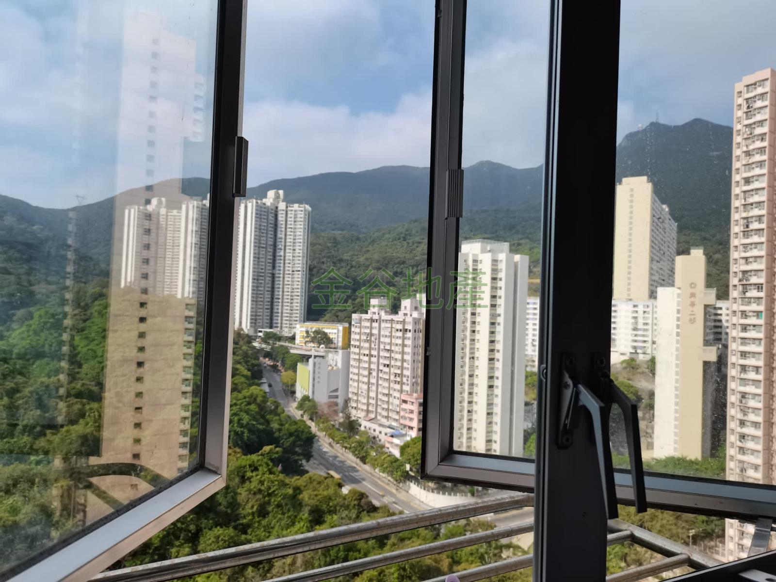 建業大樓售318萬